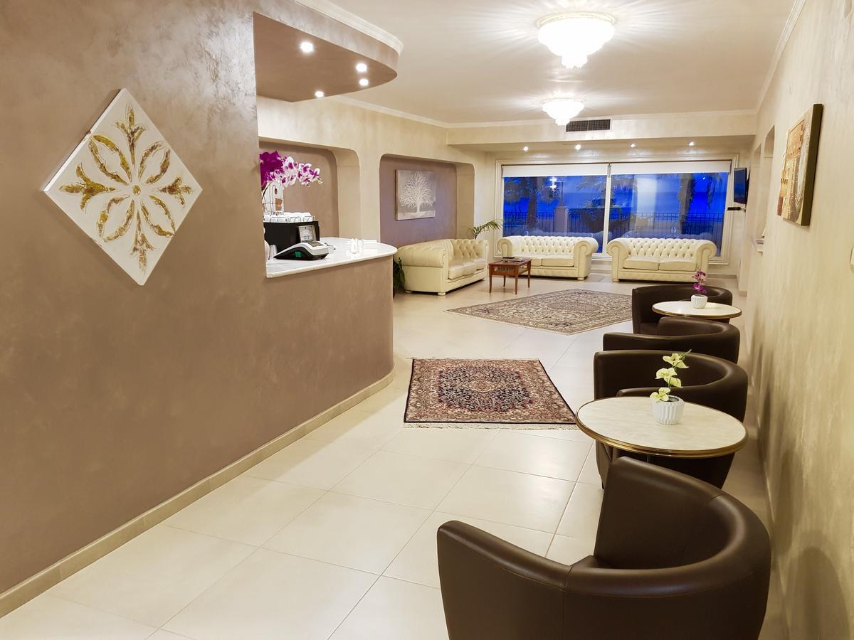 Riviera Palace Hotel 4*